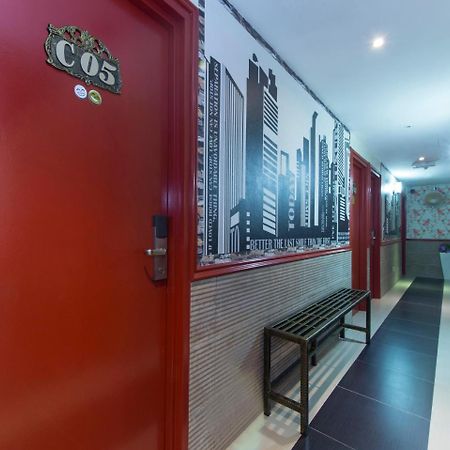 Oyo 604 Hotel Est Equine Park Seri Kembangan Ngoại thất bức ảnh